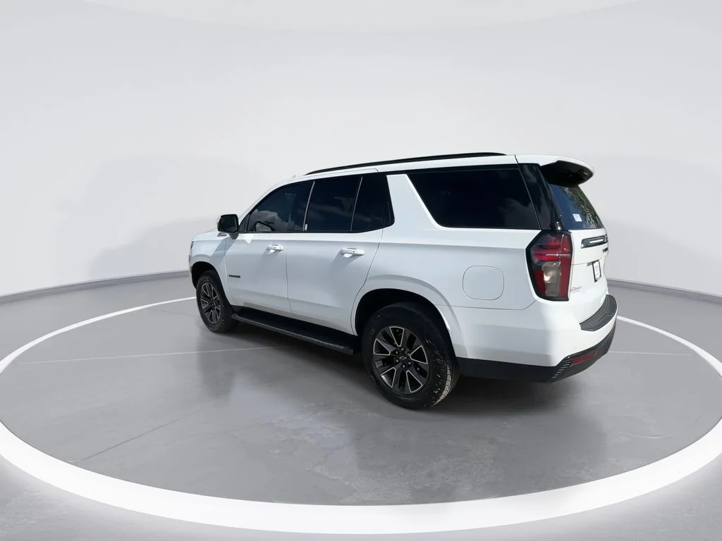 Used 2023 White Chevrolet Z71 image 6