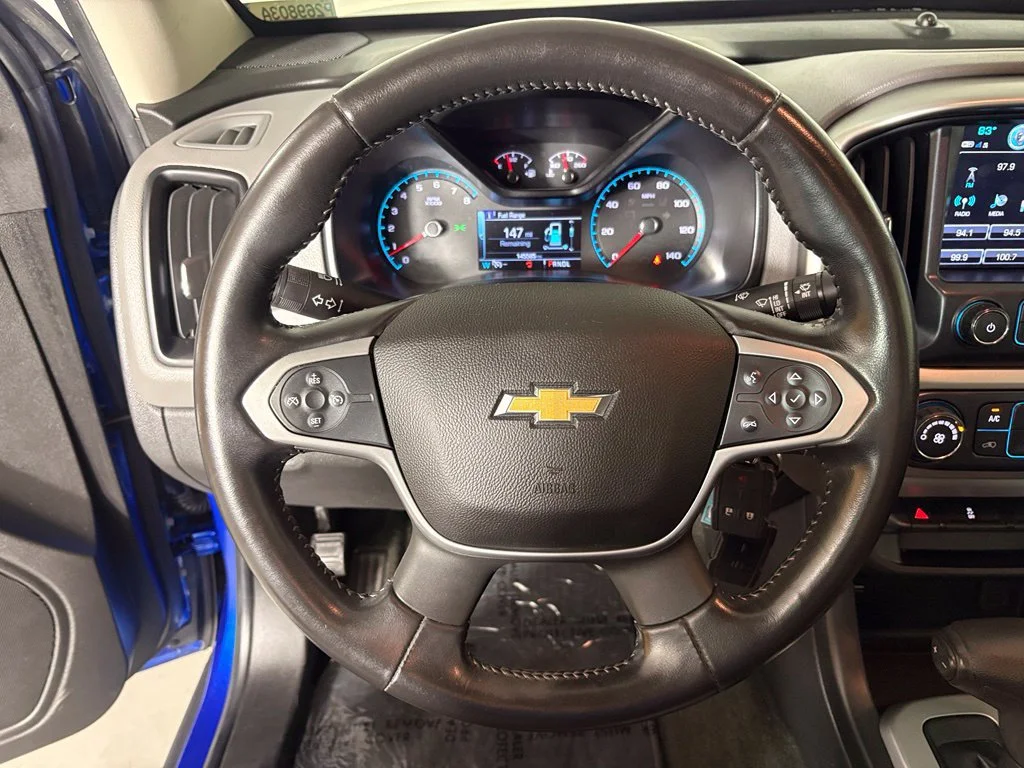 Used 2018 KINETIC BLUE METALLIC Chevrolet 2WD LT image 23