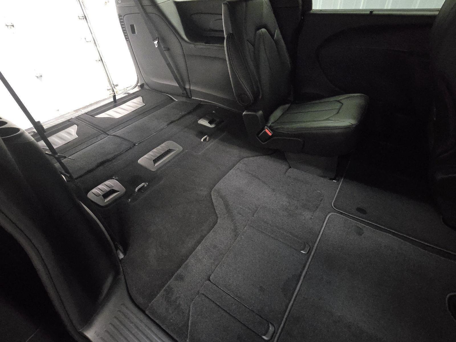 2026 Chrysler Pacifica Select - Photo 45