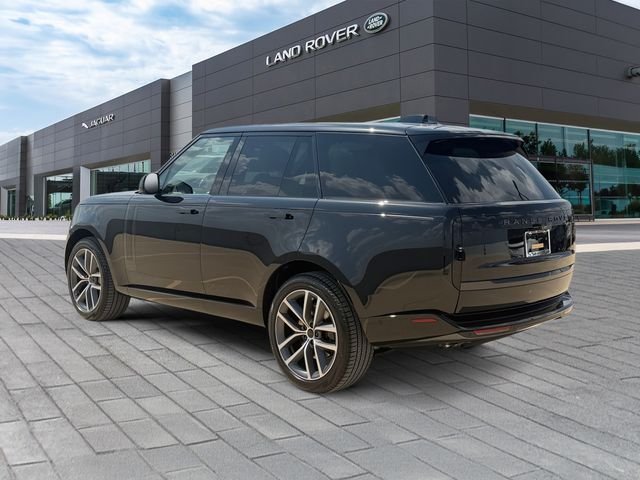 New 2026 Santorini Black Land Rover SE image 3