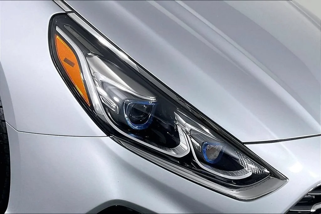 Certified Used 2019 Silver Hyundai Limited image 28