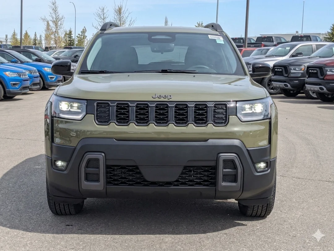 New 2026 41 Jeep Laredo - - 4x4 - Adaptive Cruise - 12.3 Display - Heated Seats/Wheel - Compact Spare Tire & More! image 3