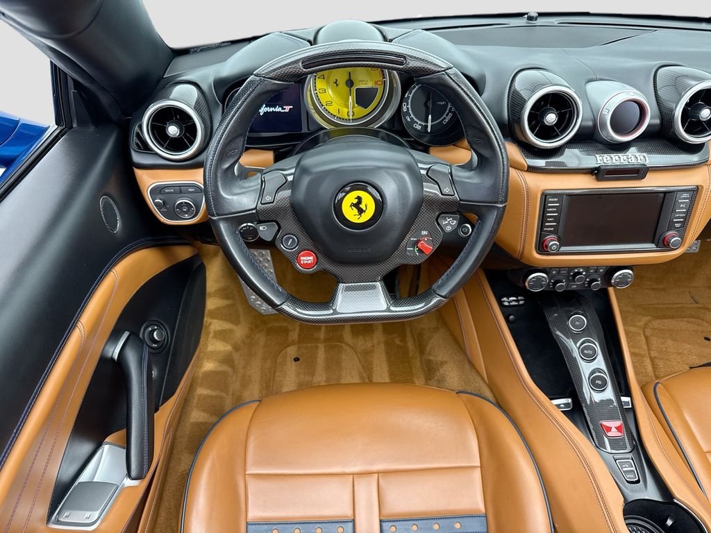 Used 2015 Blu California Ferrari T image 18