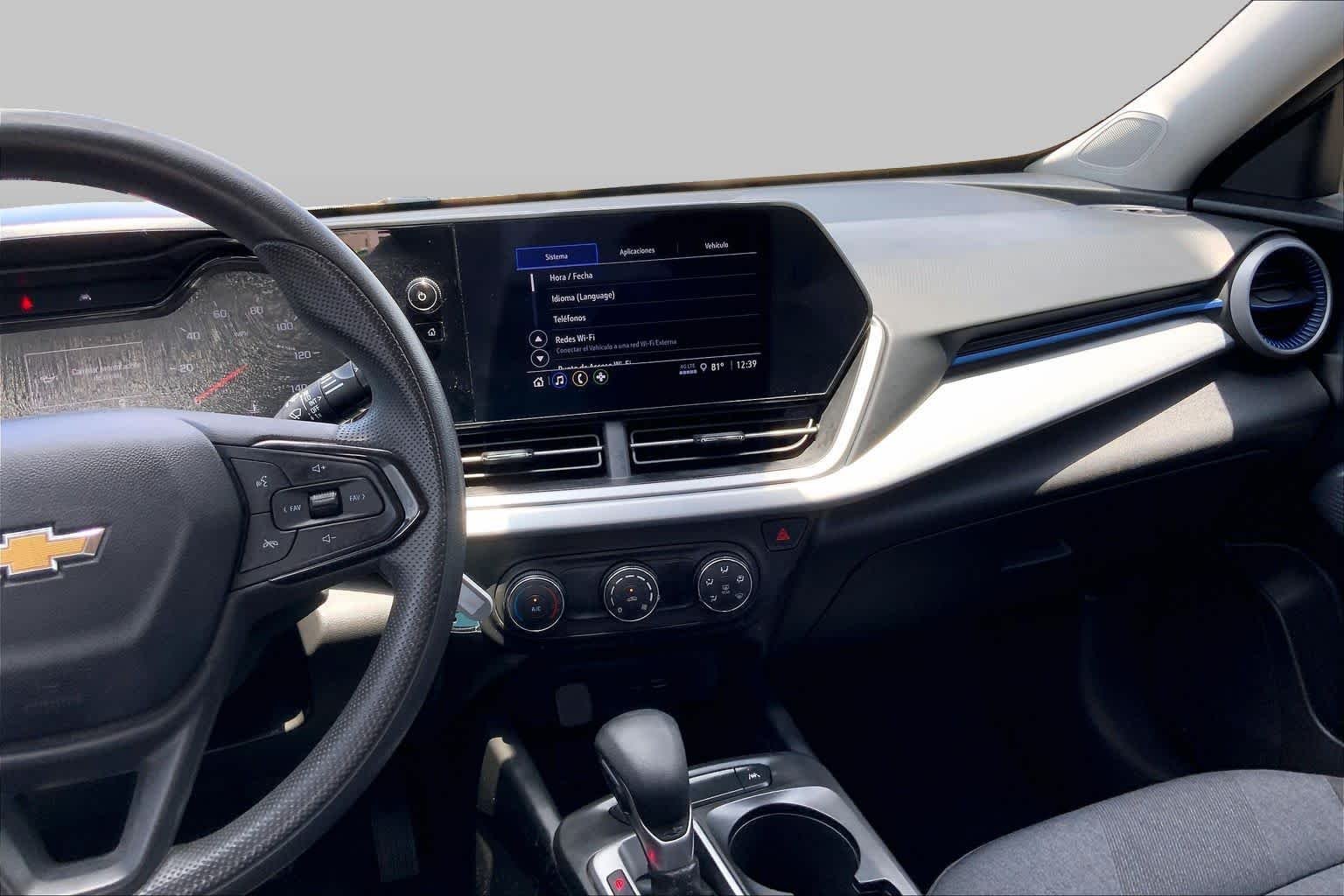 2025 Chevrolet Trax LS - Photo 7