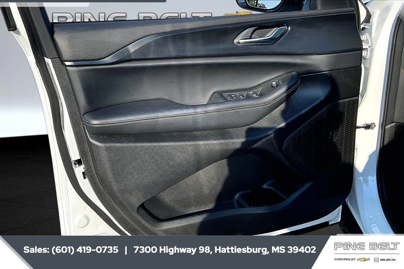 Used 2025 White Jeep Altitude X 4x2 image 17