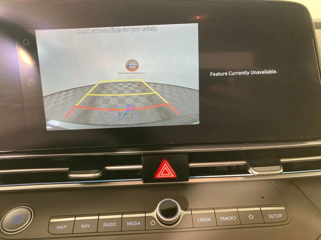 Used 2025 Gray Hyundai SEL Convenience image 4