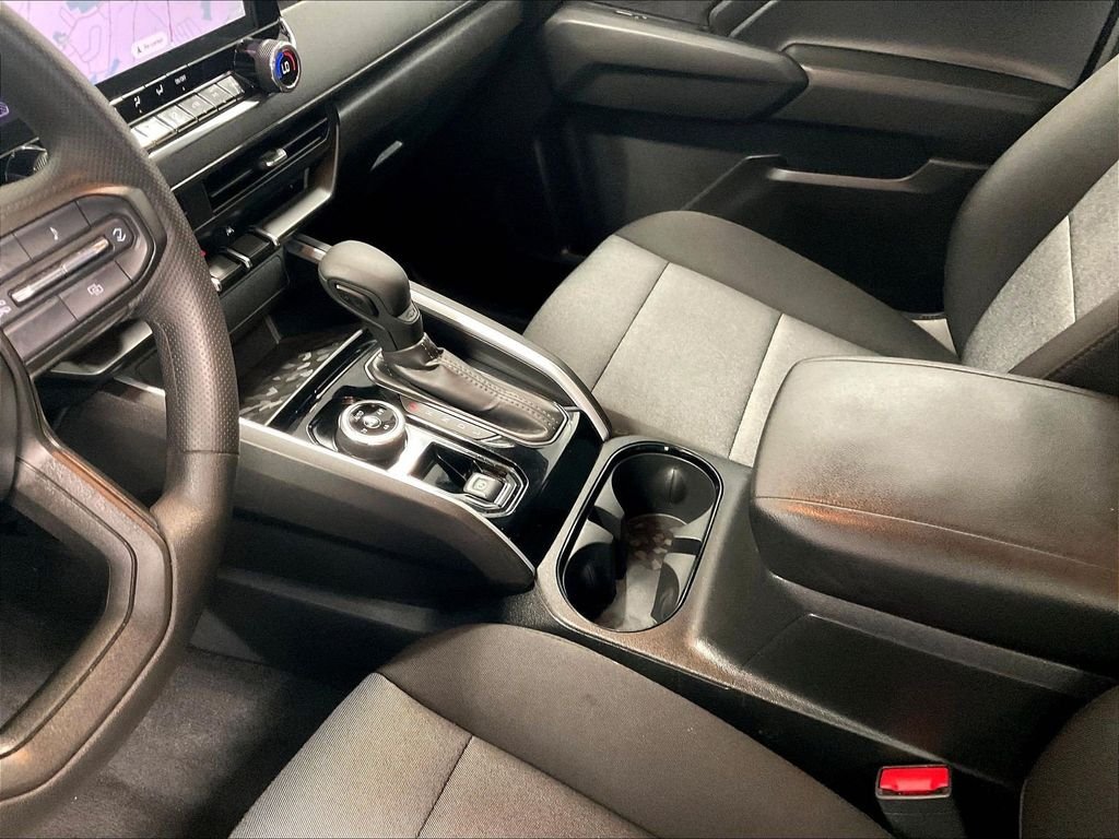 Used 2025 White Chevrolet Trail Boss image 20