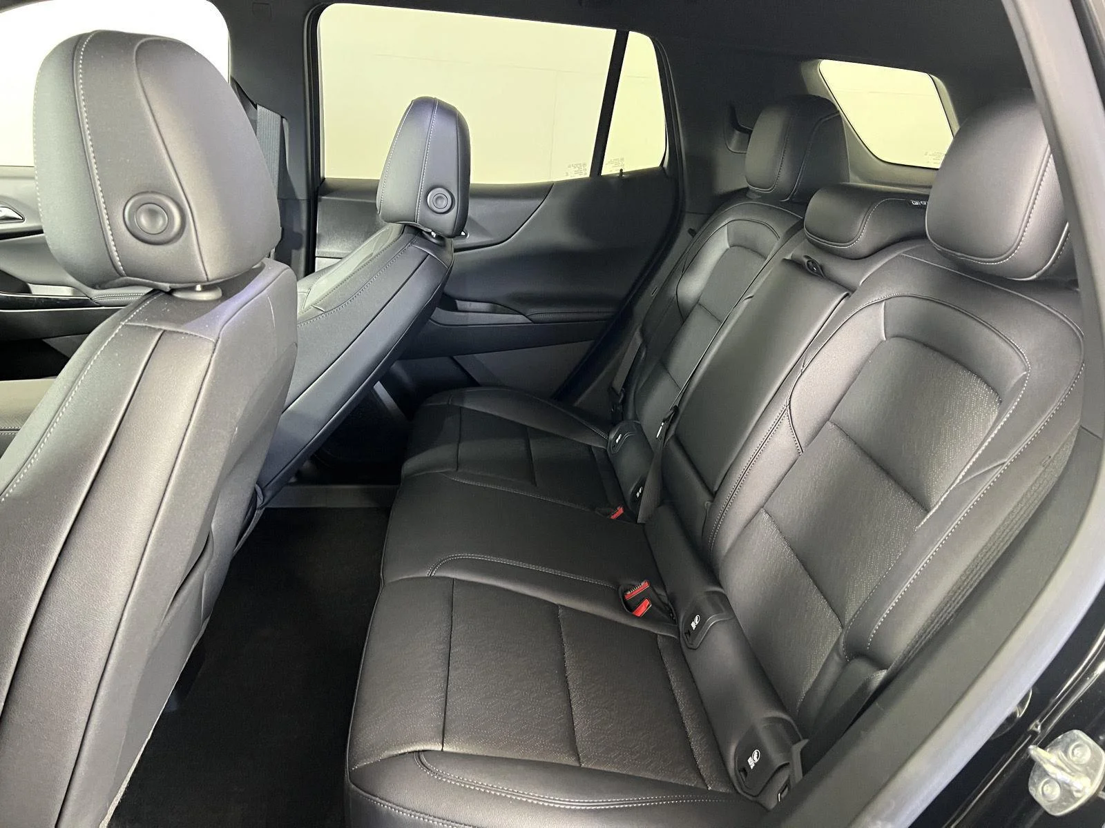 New 2026 Mosaic Black Metallic Chevrolet LT image 26