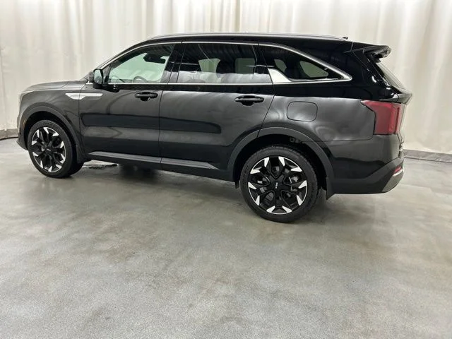 Used 2025  Kia EX image 3
