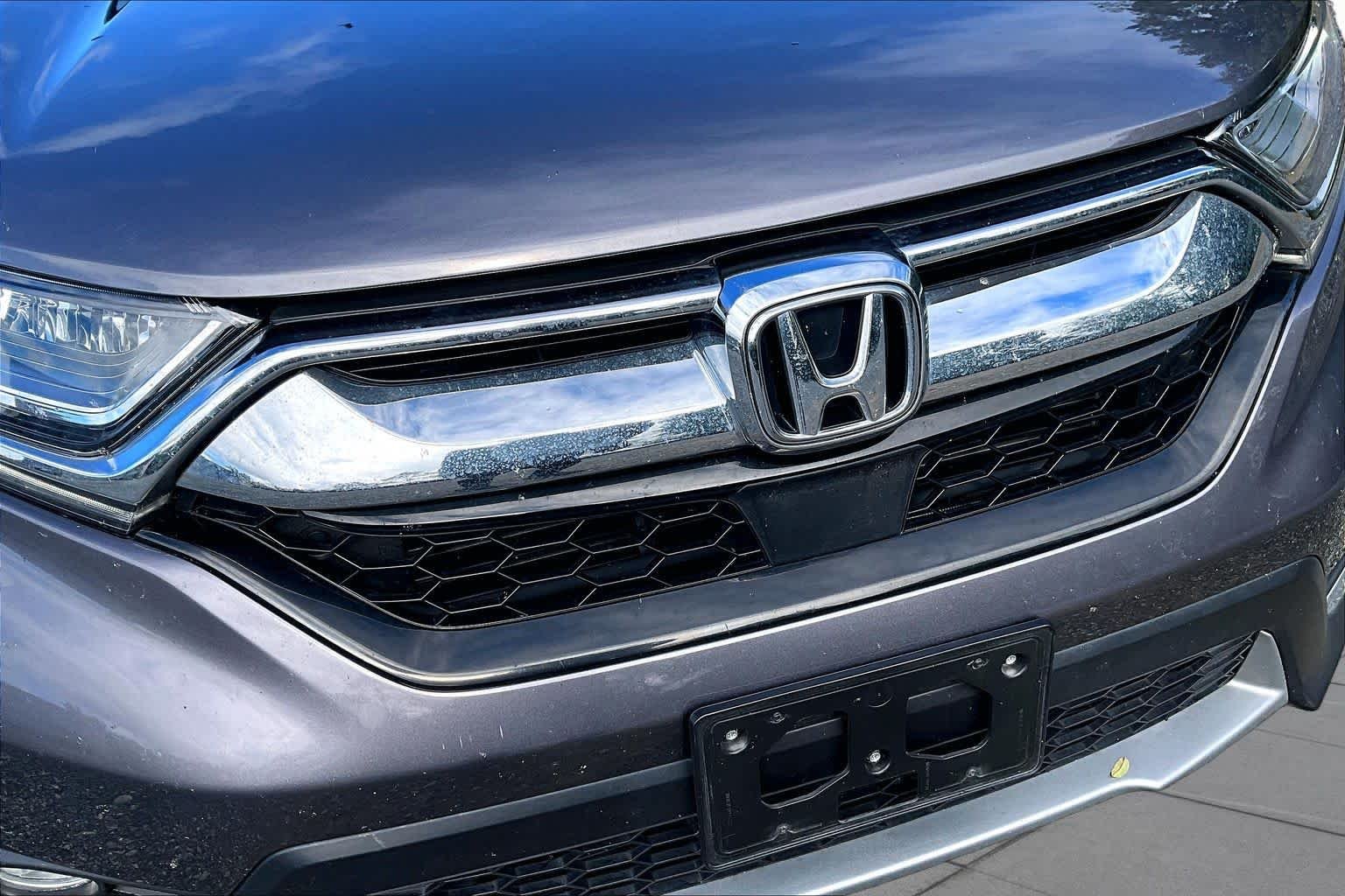 Used 2018 Gunmetal Metallic Honda Touring image 30