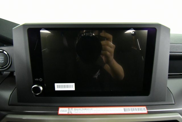 2025 Toyota Tacoma SR5 Double Cab photo 3