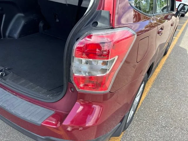 Used 2015 Venetian Red Pearl Subaru 2.5i image 8