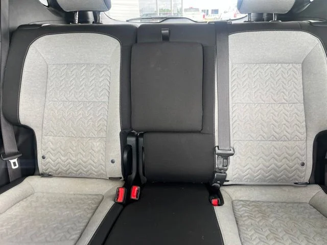 Used 2022 White Chevrolet LS image 19