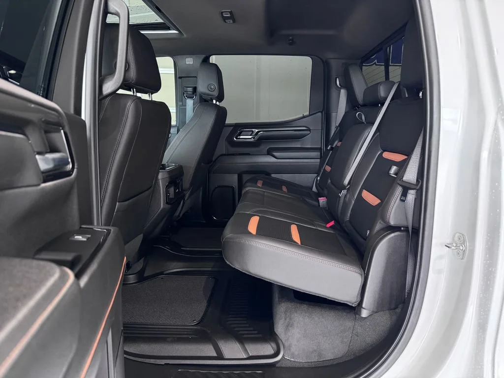 2024 GMC Sierra 1500 AT4 - Photo 13