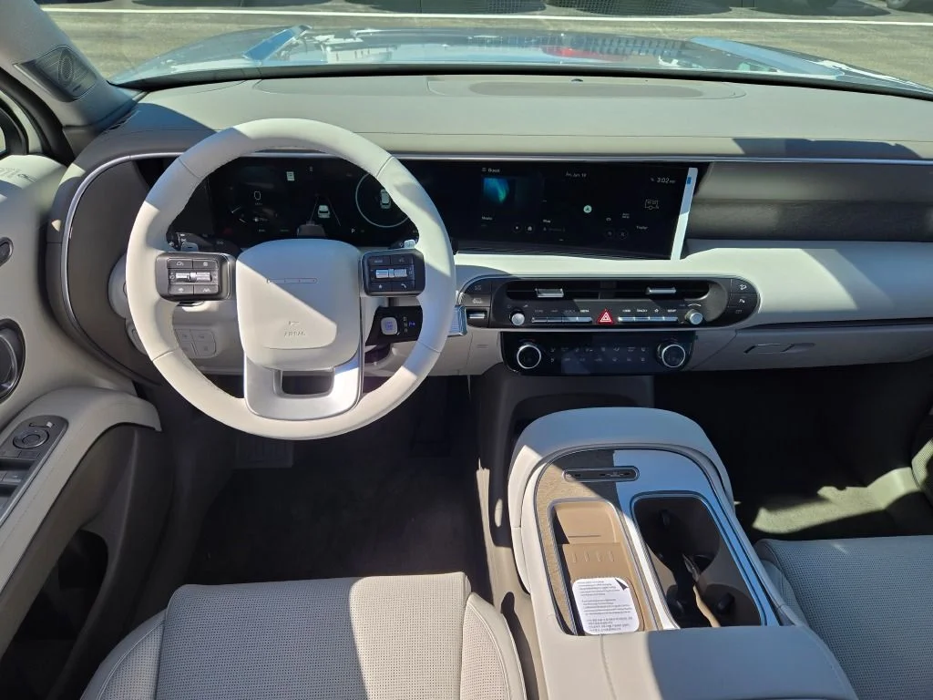New 2026 Silver Metallic Hyundai Limited image 20