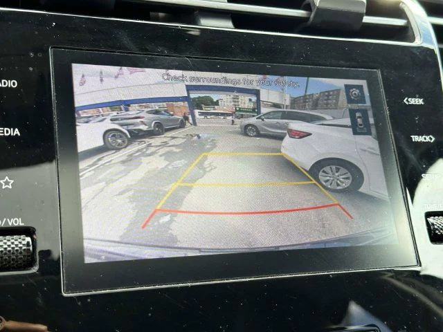 Used 2022 Phantom Black Hyundai SEL image 23