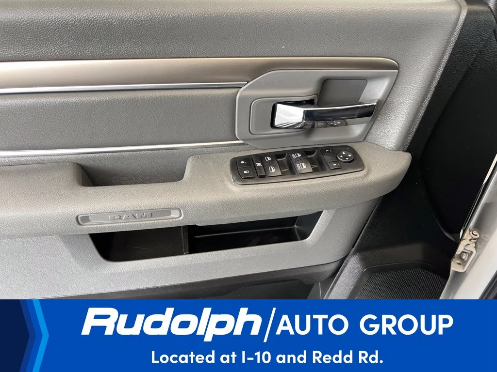 Used 2019 White Ram Warlock image 10