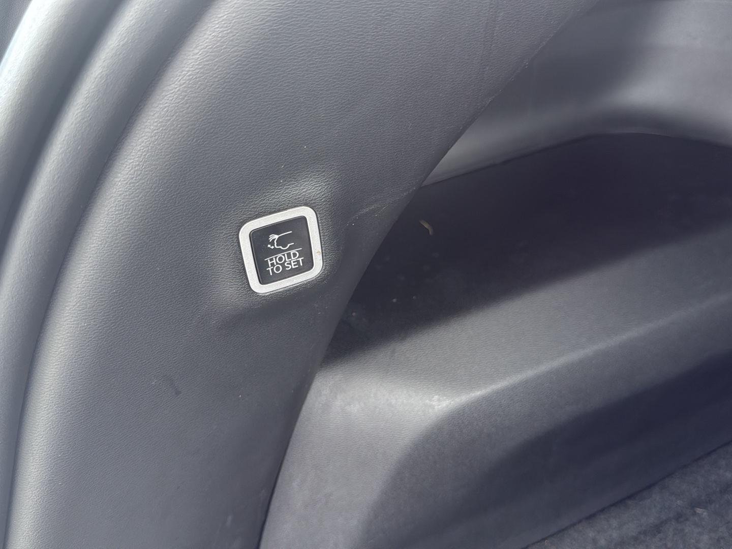 Used 2024 Bright White Clearcoat Jeep Launch Edition image 31