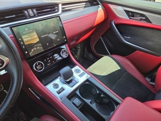 2022 Jaguar F-Pace SVR - Photo 32