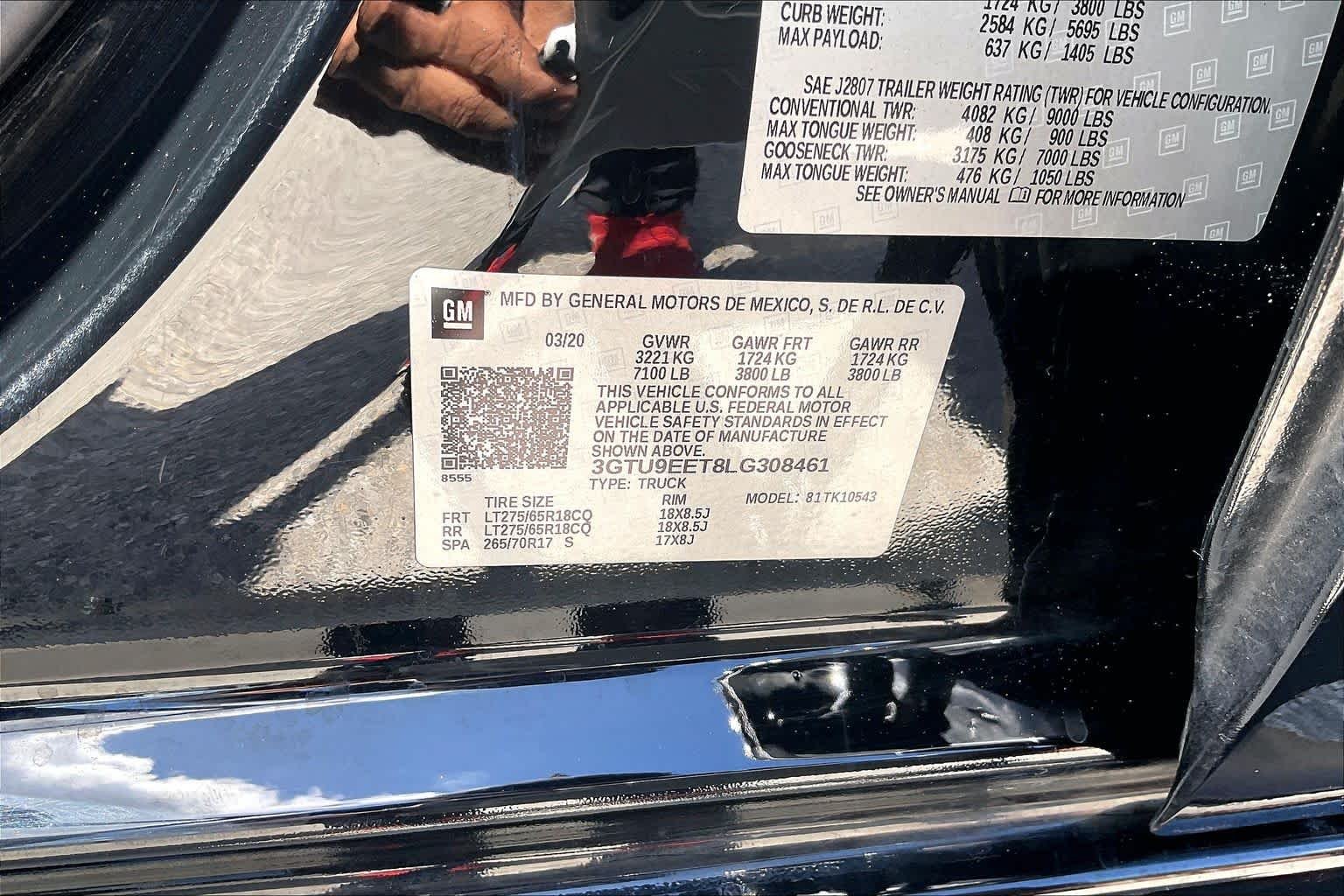 Used 2020 ONYX BLACK GMC AT4 image 31