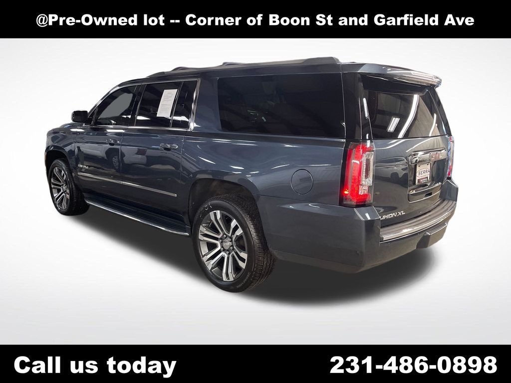 Used 2019 Blue GMC Denali image 3