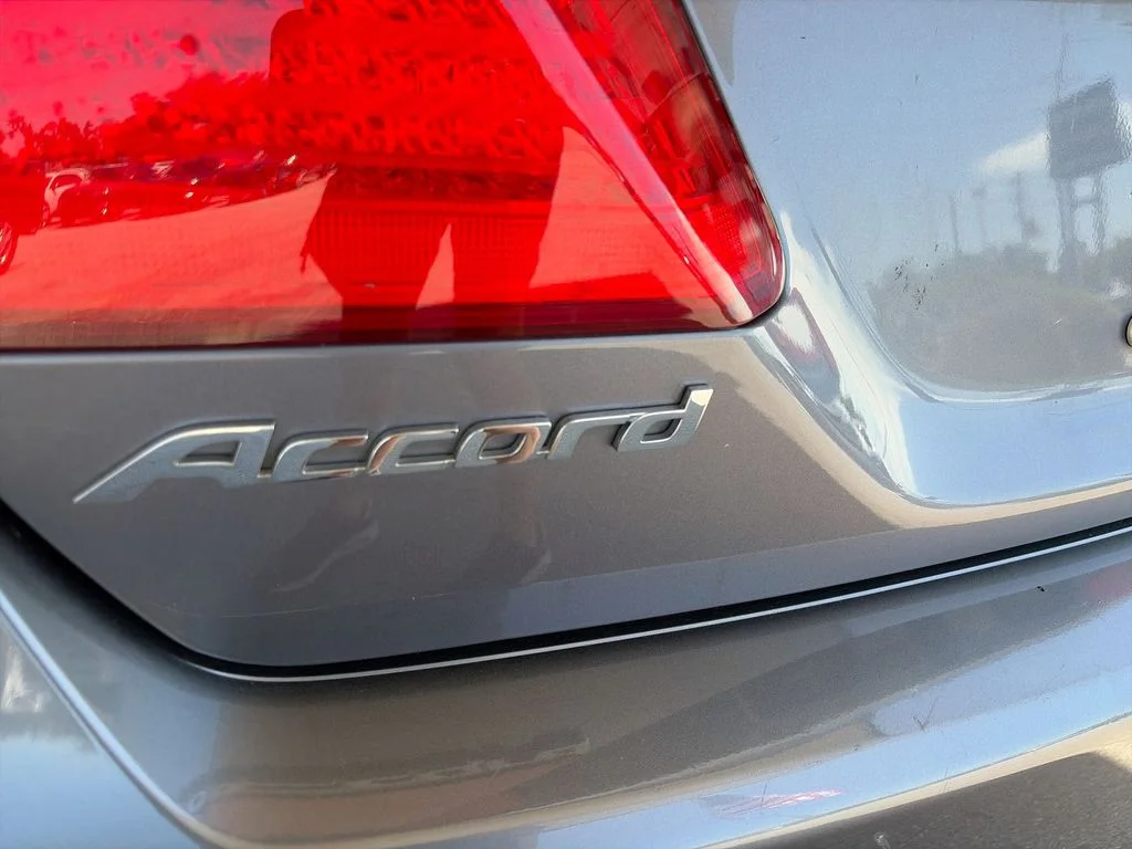 Used 2015  Honda Sport image 28