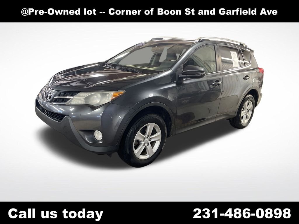 Used 2014 Gray Toyota XLE image 1