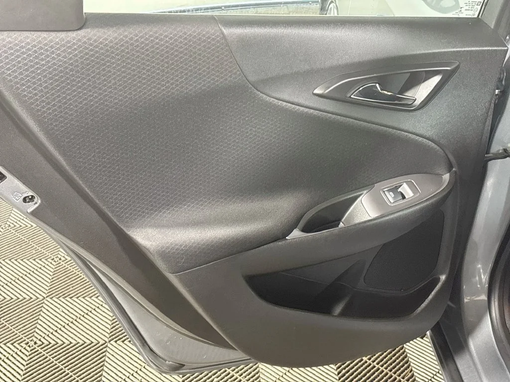 Used 2024 Gray Chevrolet LT image 18
