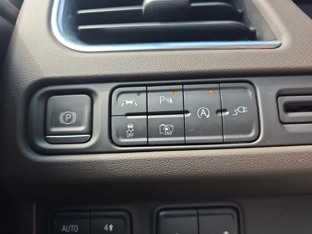 Used 2022 Midnight Blue Metallic Chevrolet LT image 38