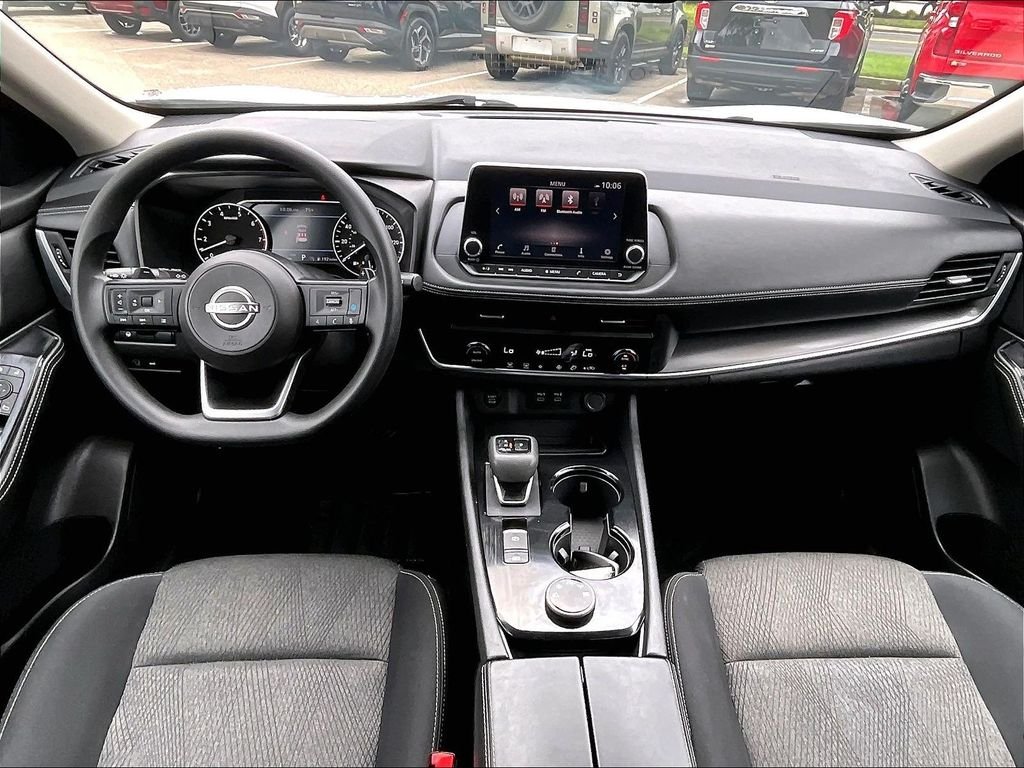 Used 2024 White Nissan SV image 21