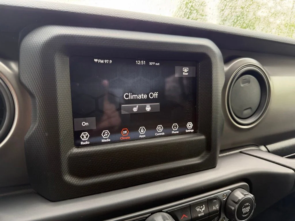 Used 2022 Blue Jeep Willys image 12