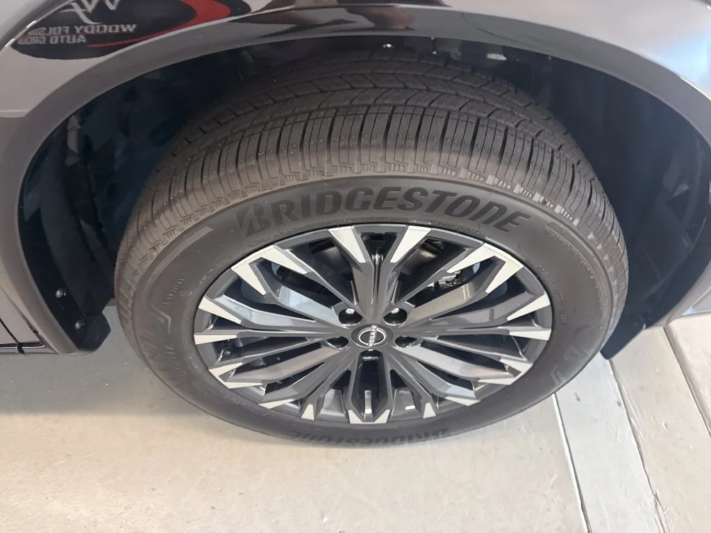 New 2026 Gun Metallic Nissan Platinum image 4