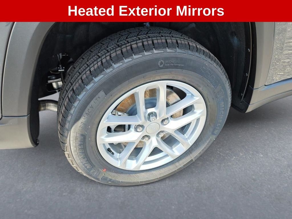 New 2026 Baltic Gray Metallic Clearcoat Jeep Altitude image 13