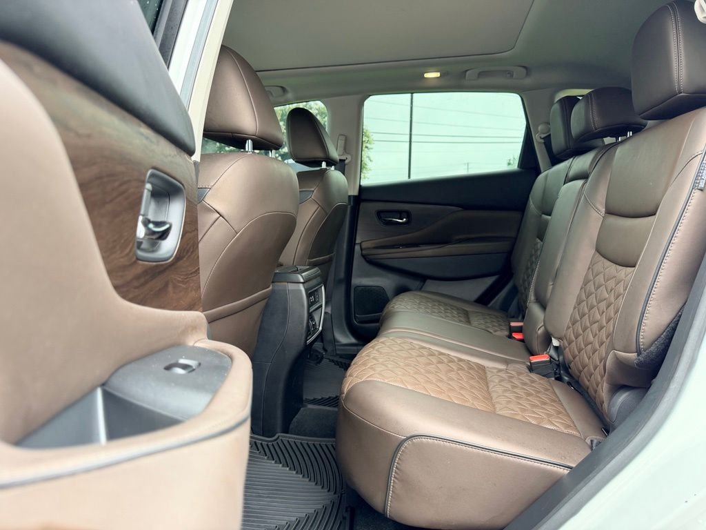 Used 2019 White Nissan Platinum image 15