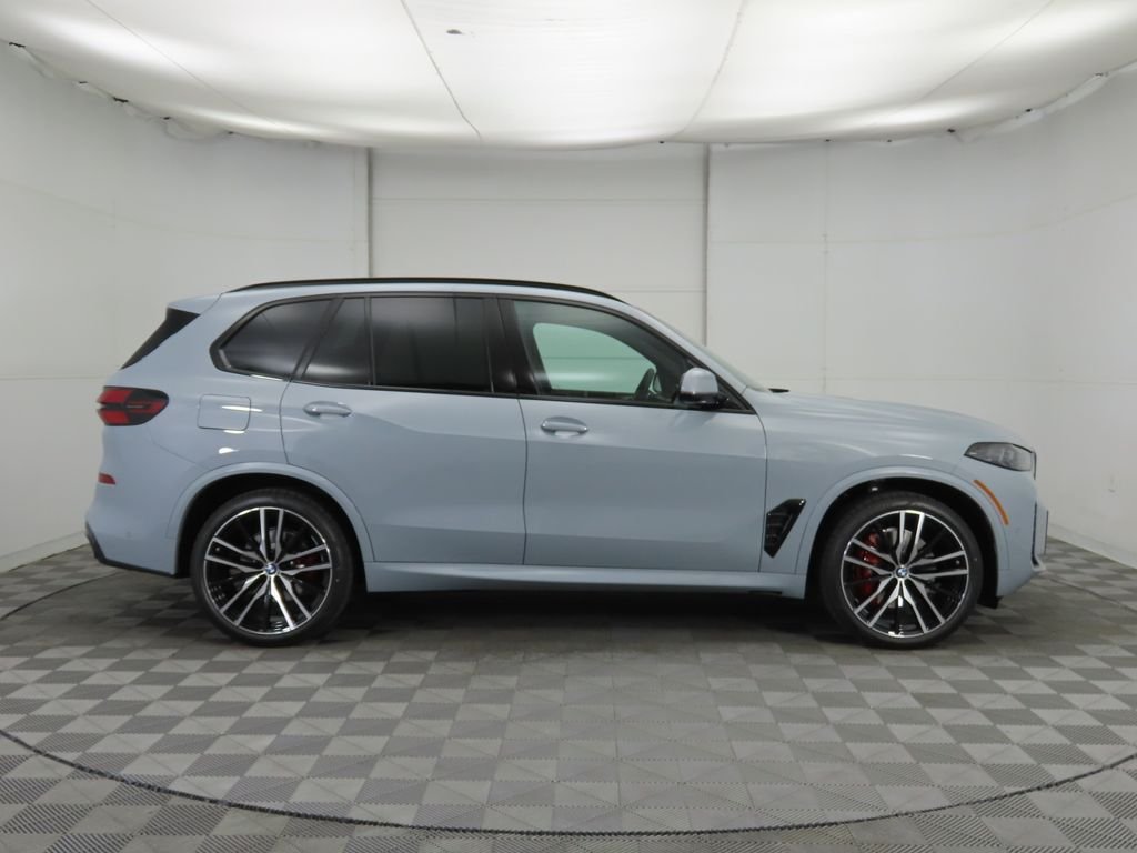 Used 2026 Gray Metallic BMW xDrive40i image 5