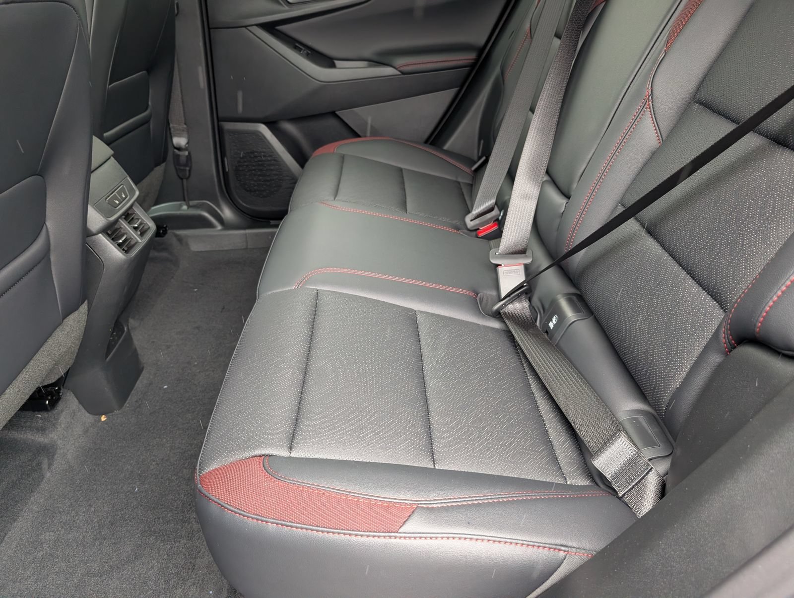 2027 Chevrolet Equinox RS - Photo 8