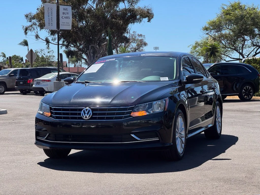 Used 2016 Black Volkswagen 1.8T SE image 5