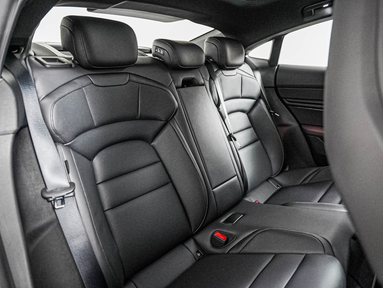 New 2026 ICE GREY Porsche 4S image 6