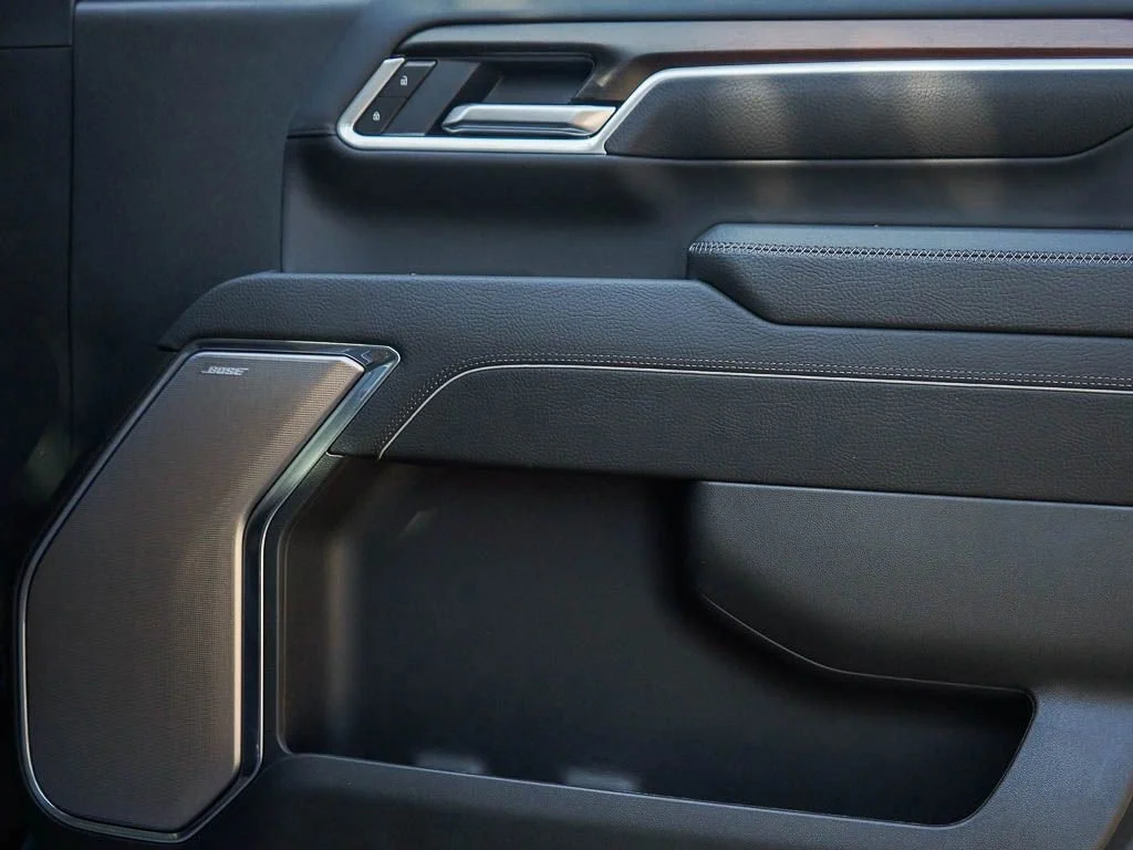 2026 GMC Sierra 3500HD Denali - Photo 8