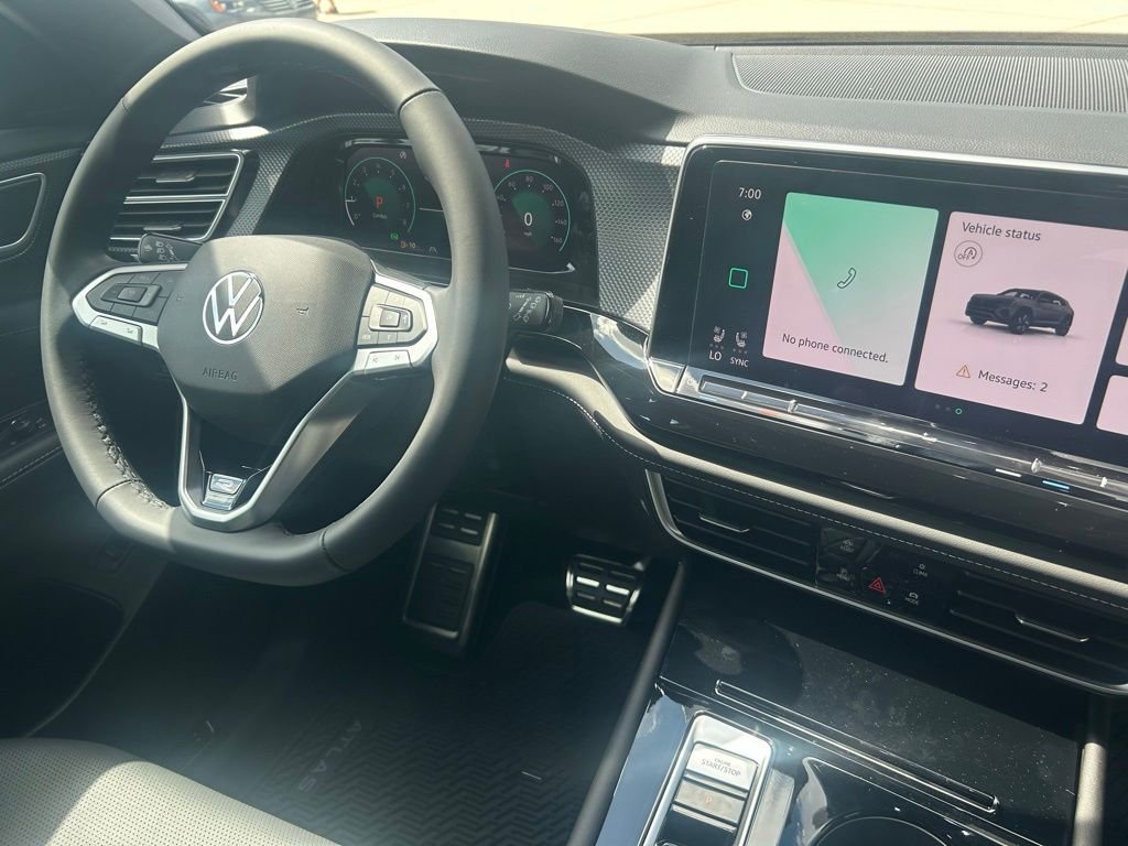 New 2026 White/off-white Volkswagen 2.0T SEL Premium R-Line image 38