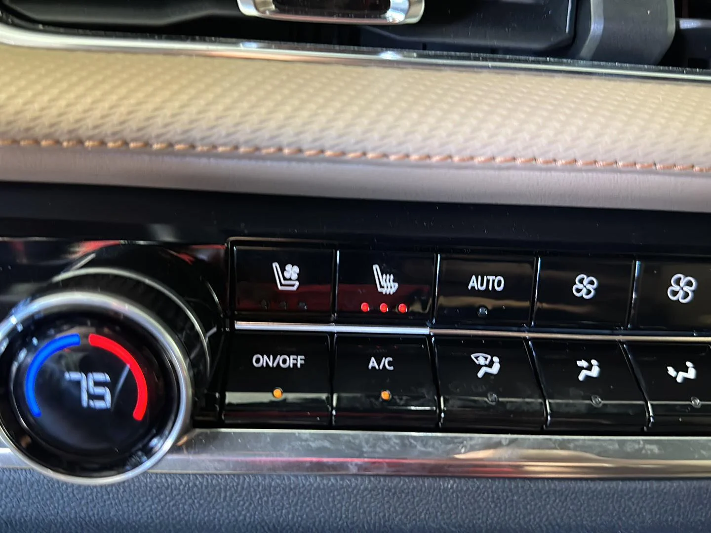 Used 2025 Radiant Red Tintcoat Chevrolet AWD ACTIV image 9