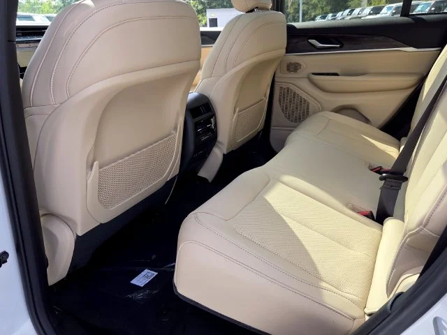 New 2027 Bright White Clearcoat Jeep Limited image 12