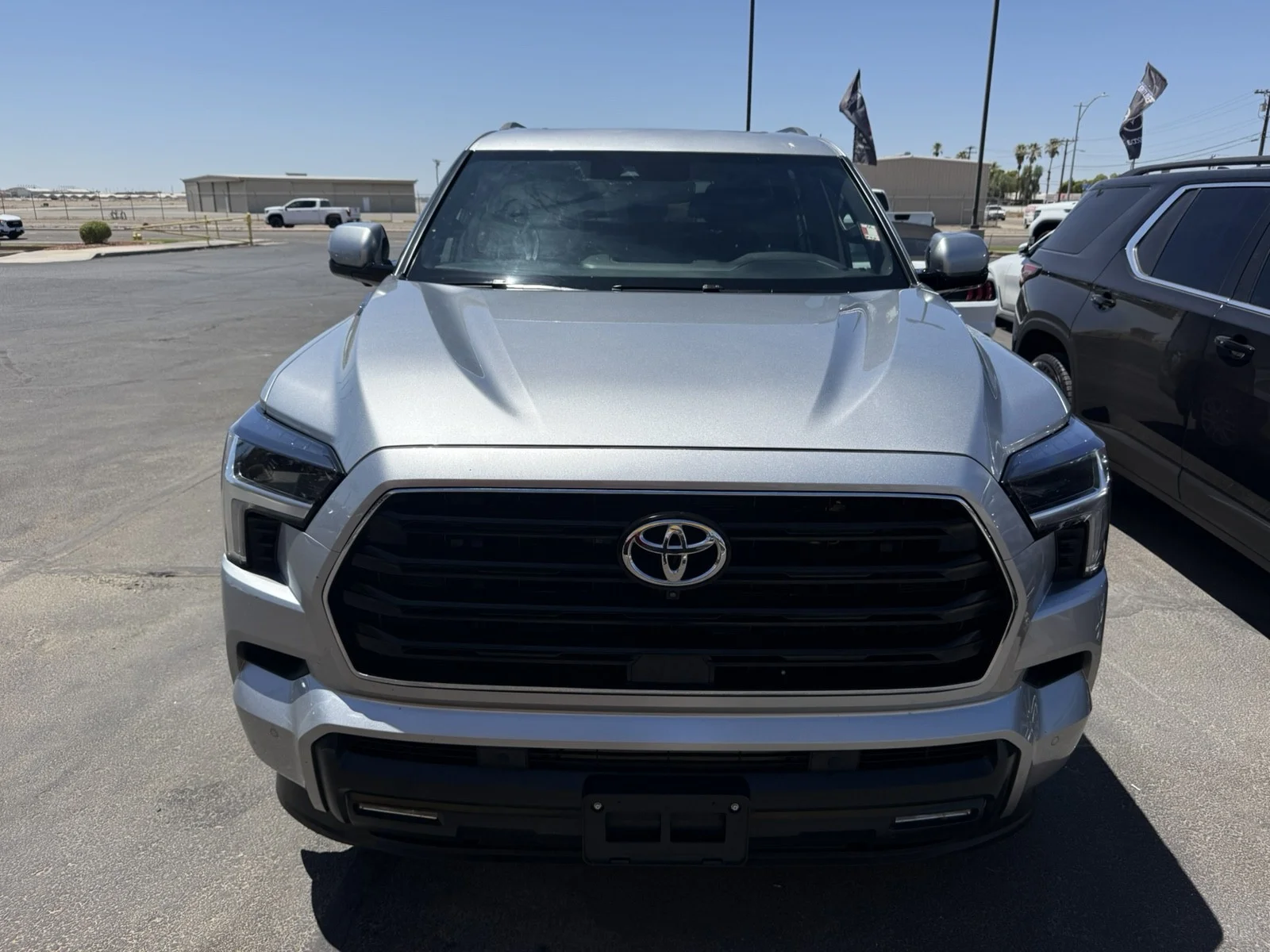 Used 2025  Toyota SR5 image 3