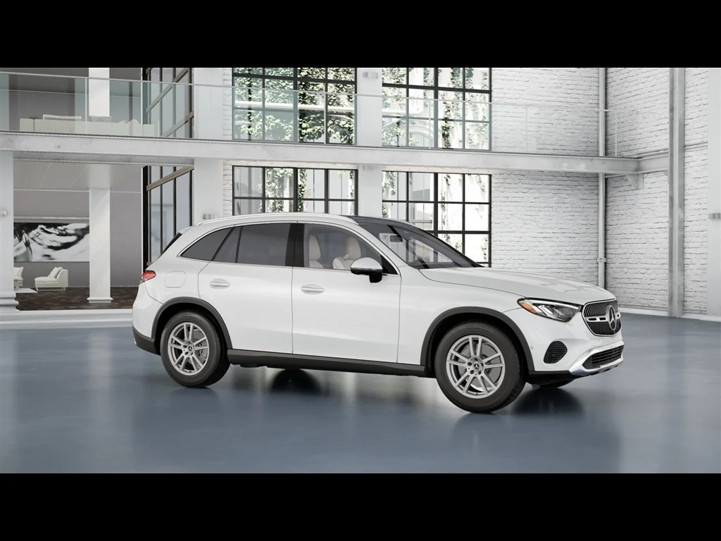 New 2026 MANUFAKTUR Moonlight White Metallic Mercedes-Benz GLC 300 image 8