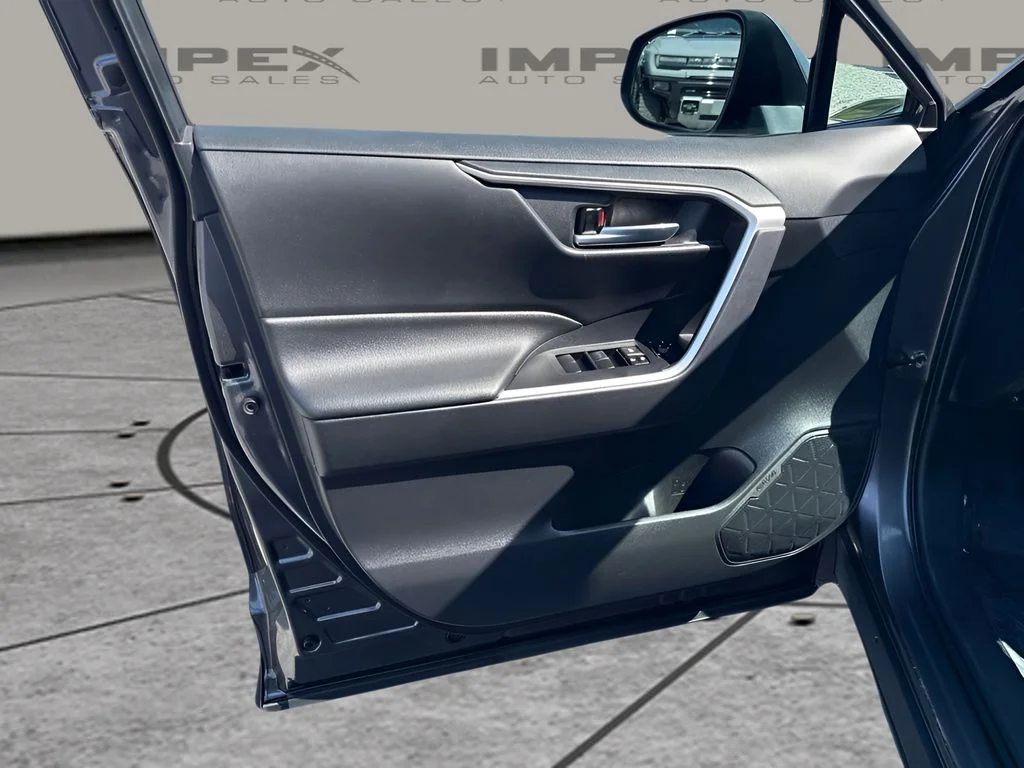 Used 2021 Gray Toyota XLE image 16