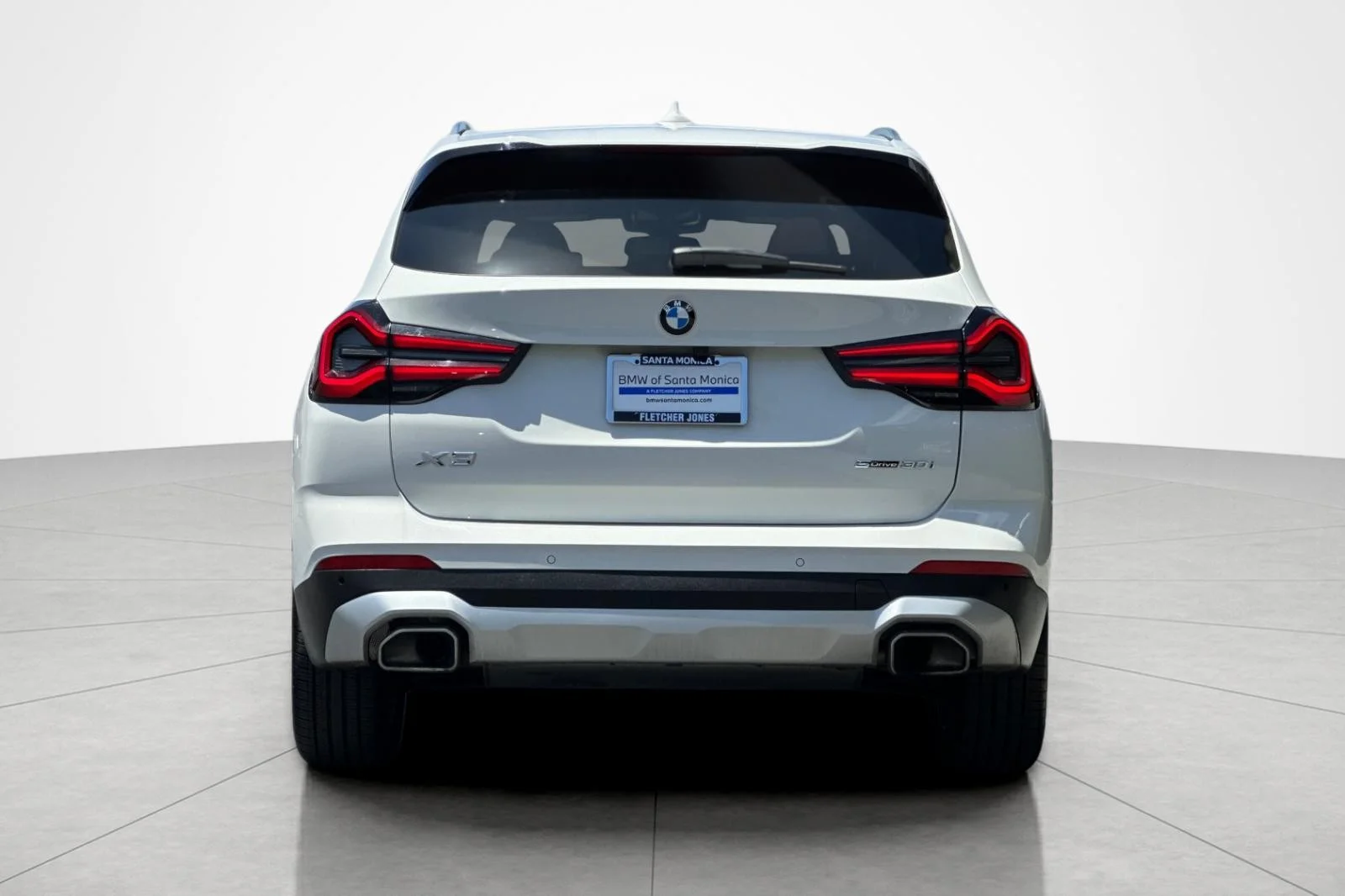 Certified Used 2023 Alpine White BMW sDrive30i image 4