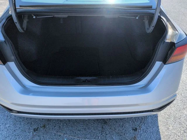 Used 2022 Silver Nissan 2.5 S image 28