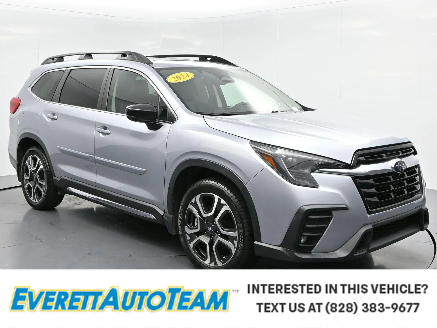 Used 2024 Ice Silver Metallic Subaru Limited image 1