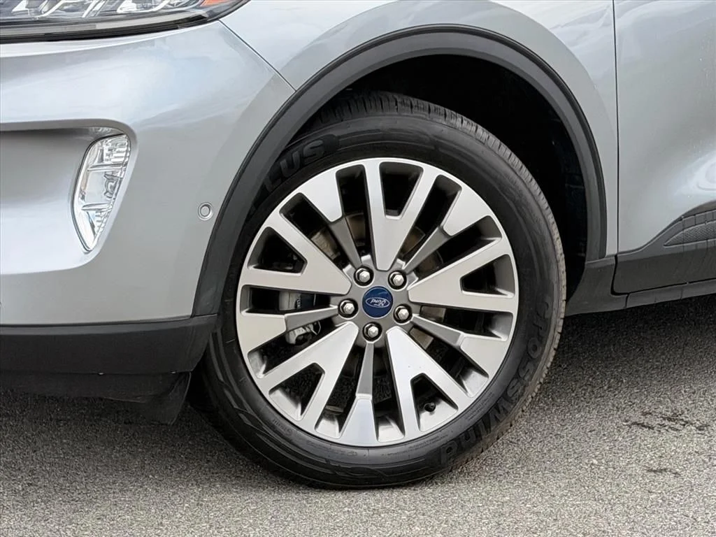 Used 2021 Silver Ford Titanium image 32