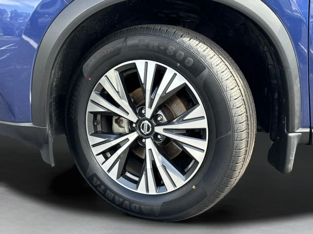 Used 2021 Blue Nissan SV image 48
